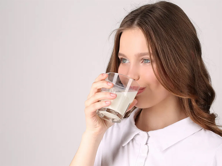 Những lưu ý khi dùng sữa đậu nành cho người đau dạ dày