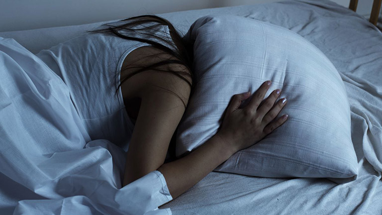 Thao thức, trằn trọc, mệt mỏi, buồn ngủ nhưng không ngủ được… là những triệu chứng đặc trưng của bệnh