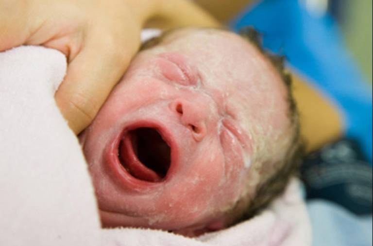 Viêm âm đạo khi mang thai 3 tháng cuối có nguy hiểm không? Giải đáp 
