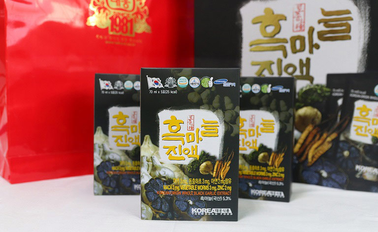 Nước trùng thảo tỏi đen dạng gói của thương hiệu Taewoong (Hàn Quốc)