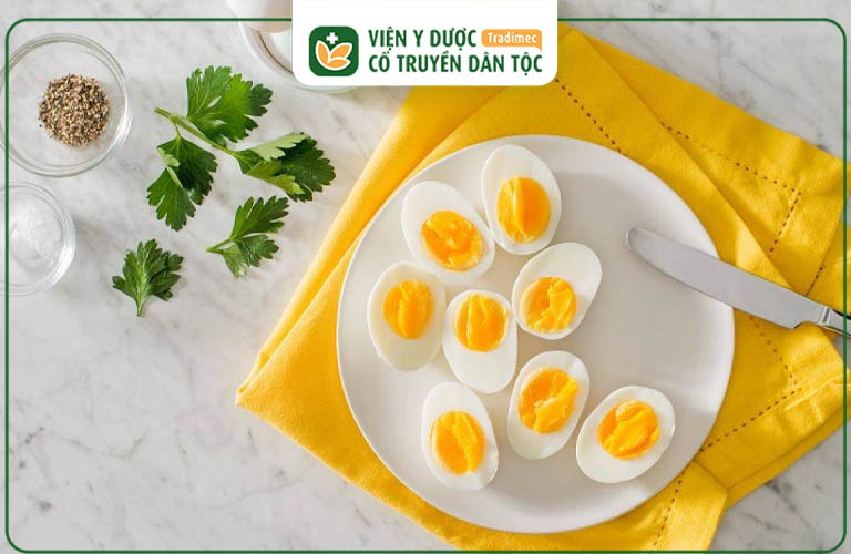 Cần ăn trứng luộc đúng cách để bảo vệ sức khỏe của mình