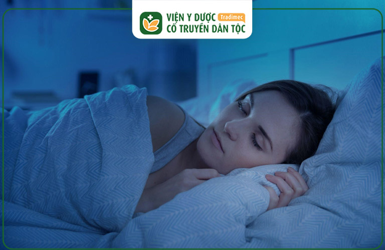 Những người bị trào ngược dạ dày thường có biểu hiện mất ngủ