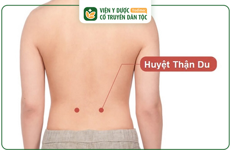 Kết hợp huyệt Linh Cốt với huyệt Thận Du