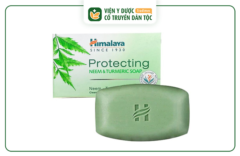 Xà phòng Himalaya Herbals Neem và nghệ tây giúp giảm nhẹ triệu chứng viêm nang lông