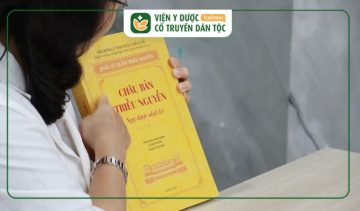 tiến sĩ vân anh tìm châu bản triều nguyễn